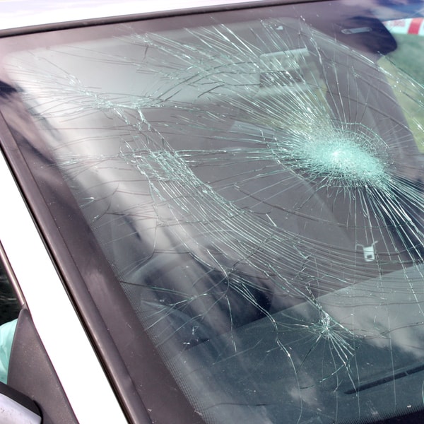 which auto glass replacement service to contact and what is the price cost to fix windshield  in South Carolina